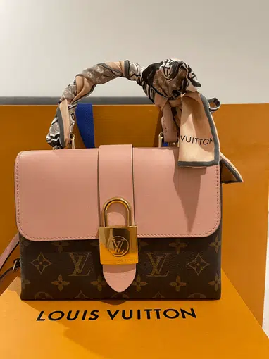 Louis Vuitton LOCKY Bb Monogram W/Pink