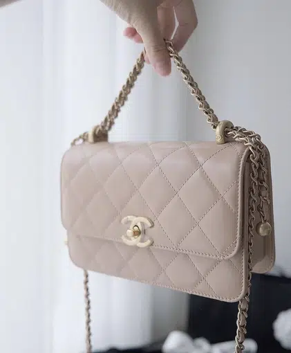 chanel perfect fit flap bag