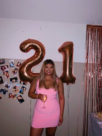Yvonne Le Profile Image