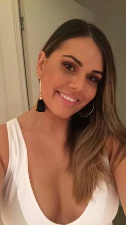 Arielle Pearce Profile Image