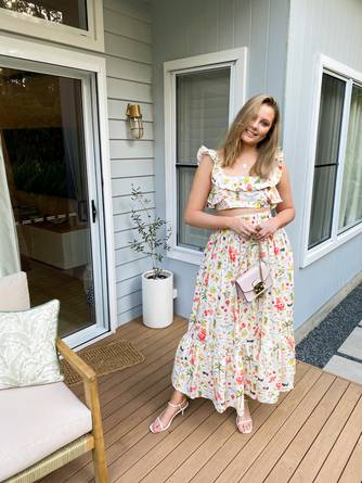 Closet Hire by Anna Profile Image