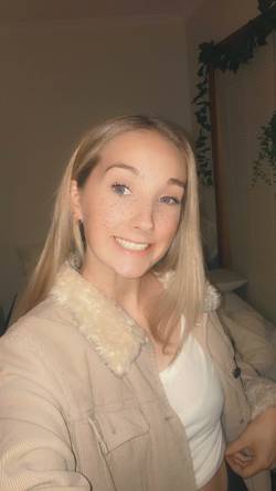 Lily Broadwood Profile Image