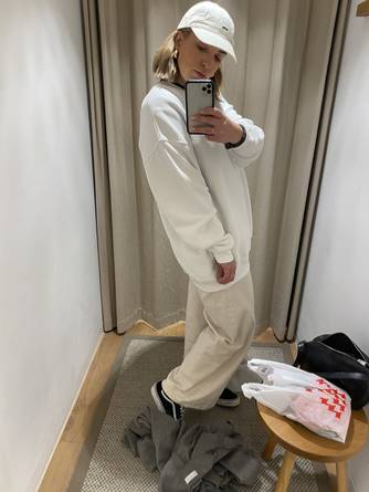 Ellie Gosbell Profile Image