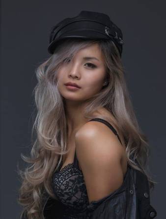 Helen Huang Profile Image