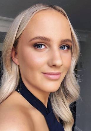 Ava Akenson Profile Image