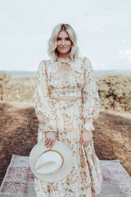 Elly Pratt avatar