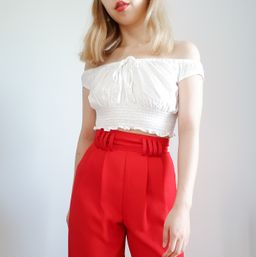 Daisy Low avatar