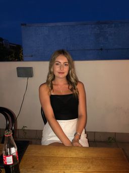 Chloe Ivins avatar