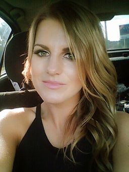 Elise Young avatar