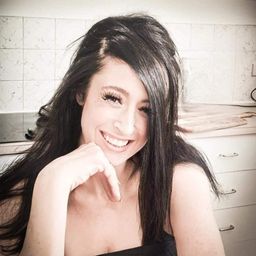 Bella Wolf avatar
