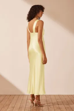 Shona Joy La Lune Plunged Midi Dress in Lemon Size 10 for rent on The Volte - image 2