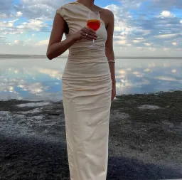 Sir The Label Giacomo Gathered Gown in Butter Size 1 / AU 8 for rent on The Volte - image 4
