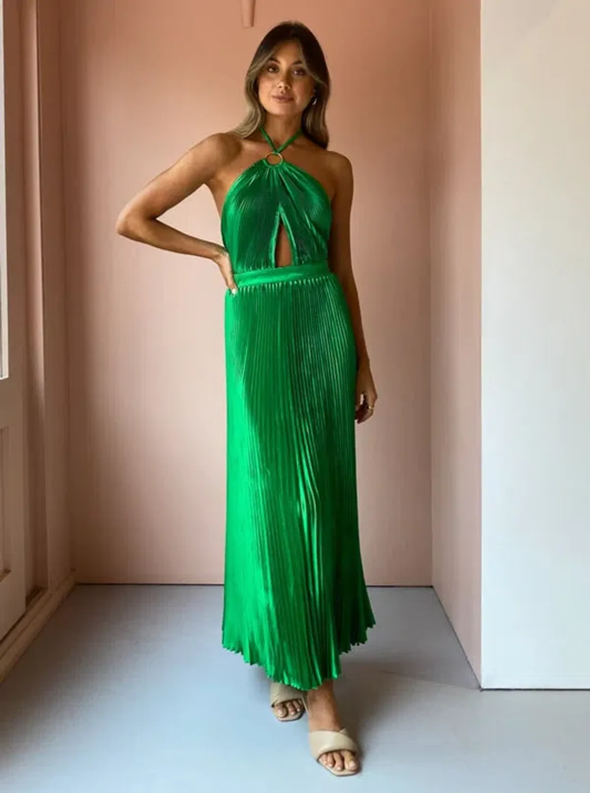 L'Idee Reveil Gown In Bright Green Size AU 8 - Image 3