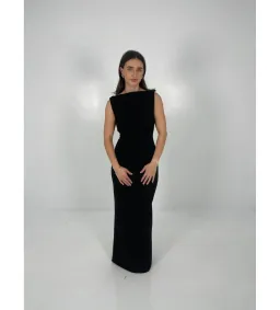 Effie Kats Verona Gown in Black Size M / AU 10 for rent on The Volte - image 1
