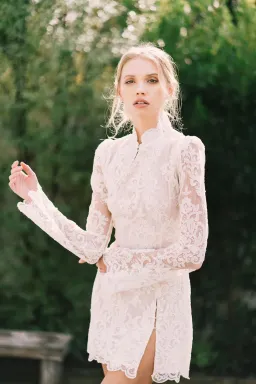 Stone Cold Fox Allure Dress White Lace Size 8 for rent on The Volte - image 2