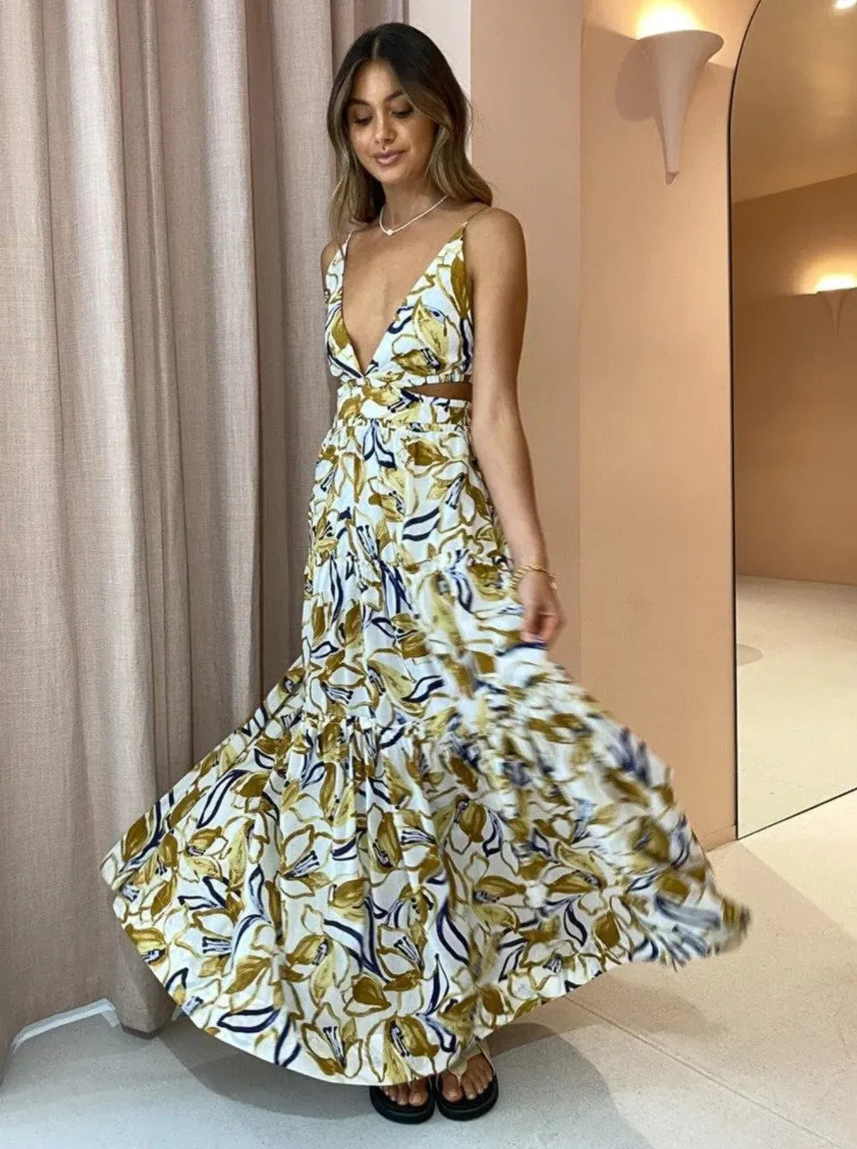 Bec & Bridge Eugenie Maxi Dress in Print Size AU 14 - Image 2