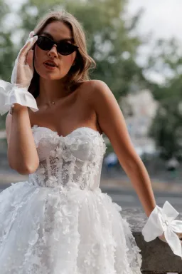 Rosie Etienne Fleur Dress White Size 10 for rent on The Volte - image 8
