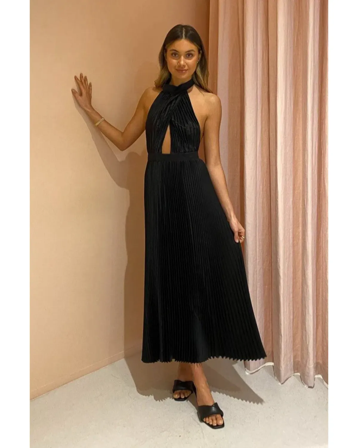 L'idee Soiree Renaissance Gown in Black Size AU 6 - Image 2