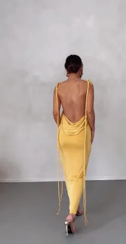 Melani The Label Pia Gown Yellow Size M/Au 10 for rent on The Volte - image 4