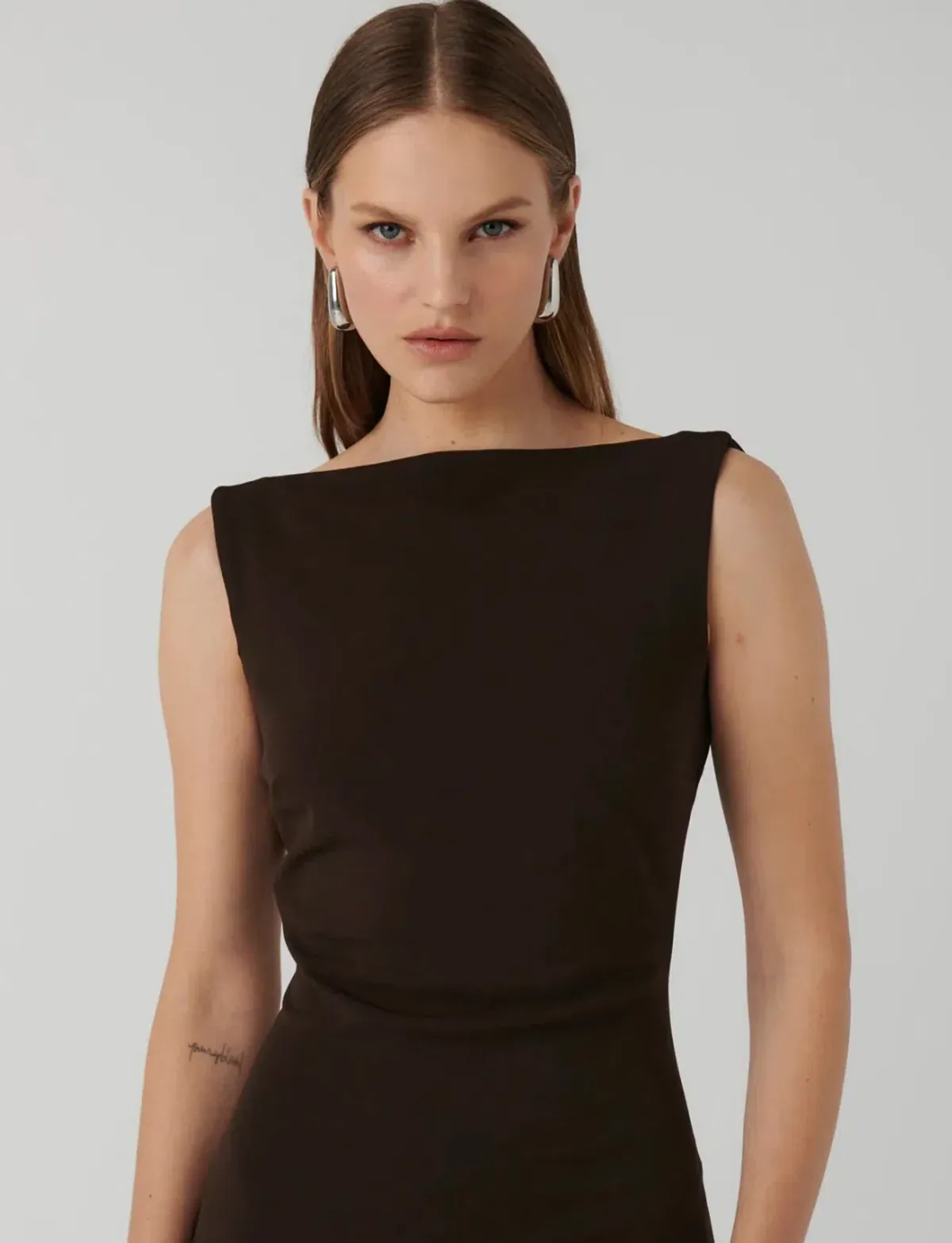 Effie Kats Verona Gown Coffee Size 8 - Image 2