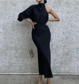 Sheike Olivia Maxi Dress Black Size 14 for rent on The Volte - image 3