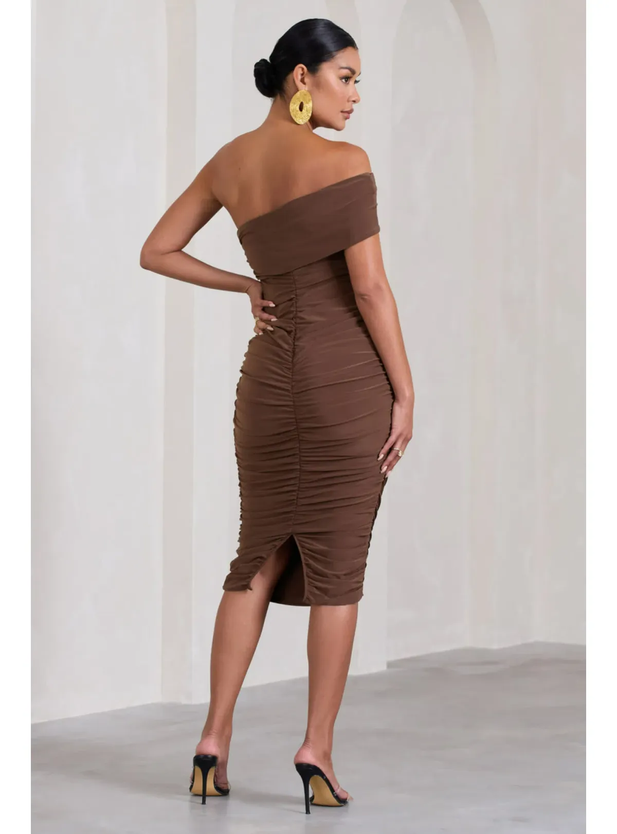 Club L London Remember Me
Maternity One Shoulder Midi Dress Chocolate Size AU 12 - Image 3