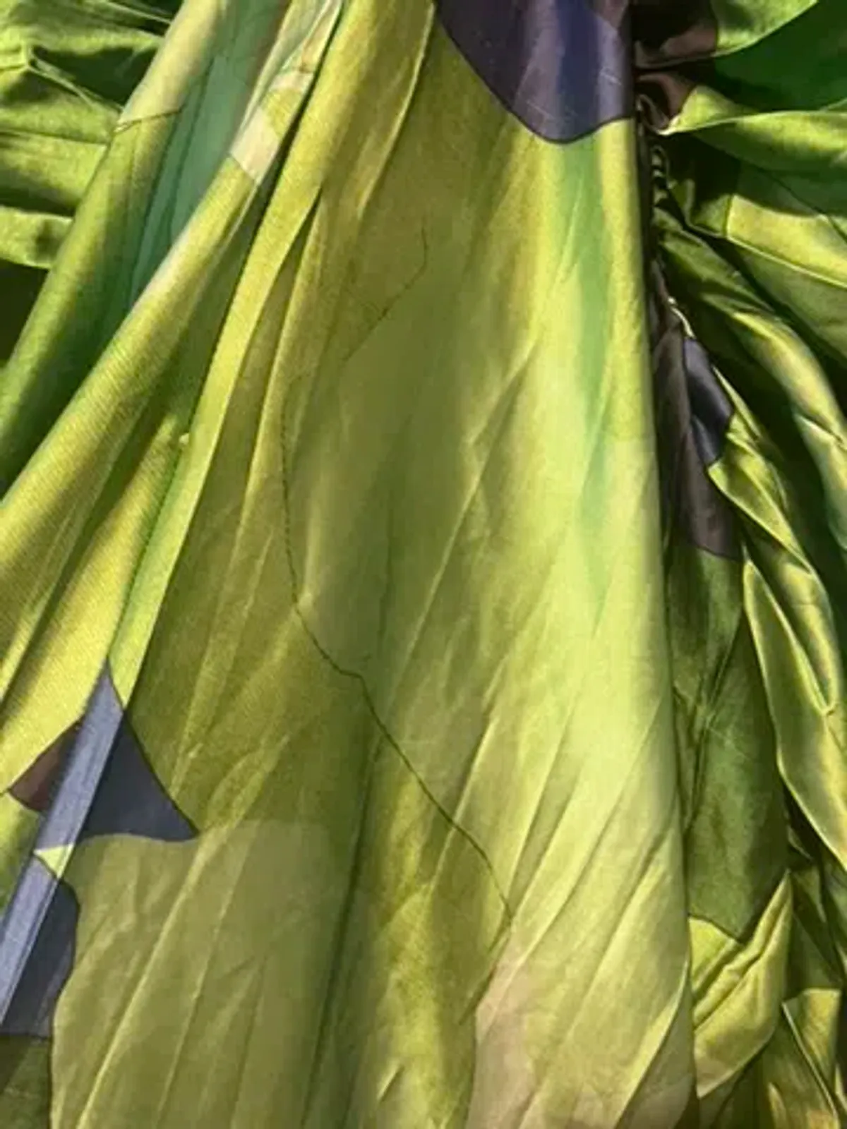 L’idée De Luxe Gown Capri Green Size 14 - in well loved condition, price reduced. - Image 4