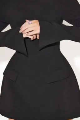 Odd Muse Ultimate Split Sleeve Mini Dress Black Size S (AU 8) for rent on The Volte - image 3