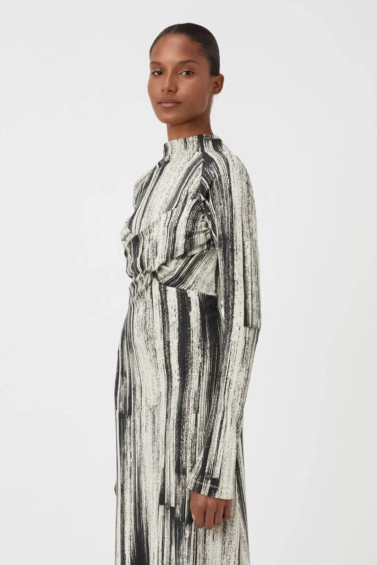 Camilla and Marc Arch Long Sleeve Midi Dress in Black Print Size 8 - Image 2
