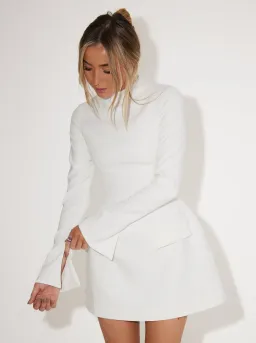 Odd Muse The Ultimate Muse Split Sleeve Mini Dress White Size 6 for rent on The Volte - image 2