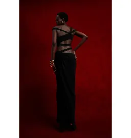 Khanums Kiyren Dress Black Size AU 6 for rent on The Volte - image 3