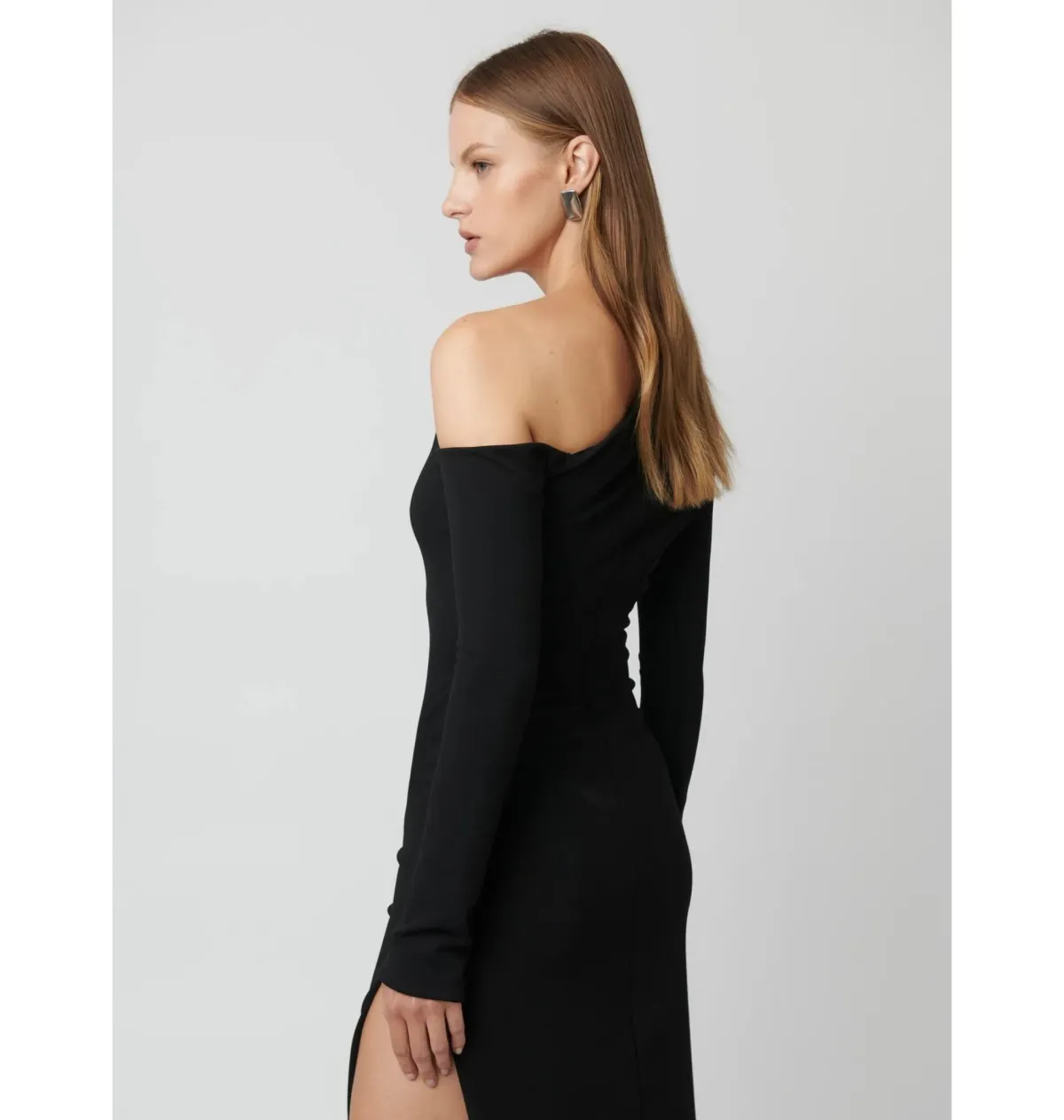 Effie Kats Cayley Gown in Black Size XS / AU 6 - Image 3