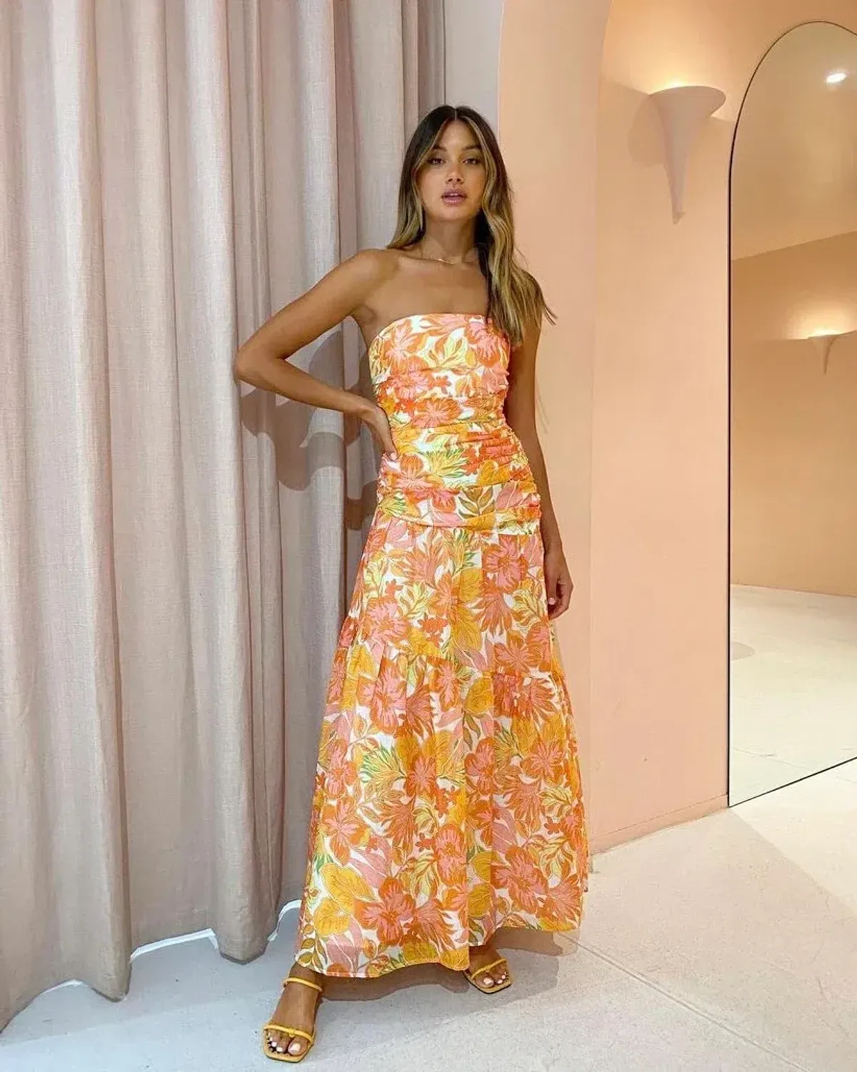 Issy Isles Dress in Aloha Print Size 8 - Image 1