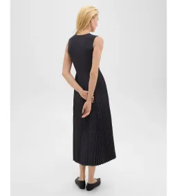 Theory Pleated Combo Dress in Stretch Wool-Blend Navy Size 6 for rent on The Volte - image 2