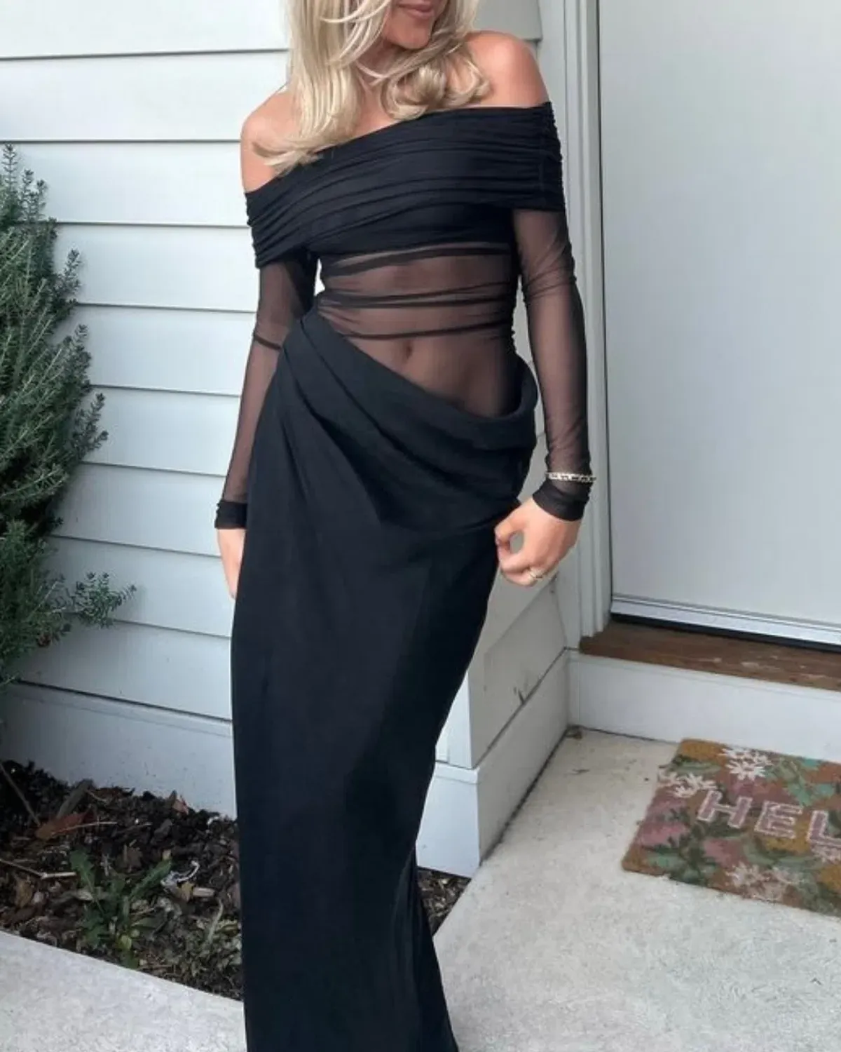 Benni Yasmin Off-Shoulder Maxi Dress Black Size 8  - Image 4