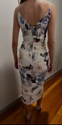 Rodeo Show Midi Dress Floral Size 6 for rent on The Volte - image 2