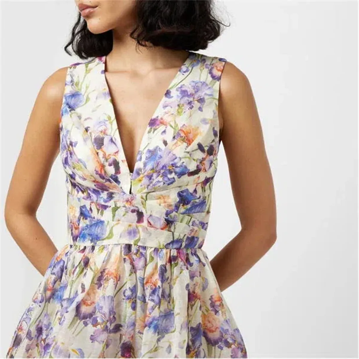 Zimmermann Tama V Neck Mini Dress in Floral Size 2 / AU 12 - Image 2