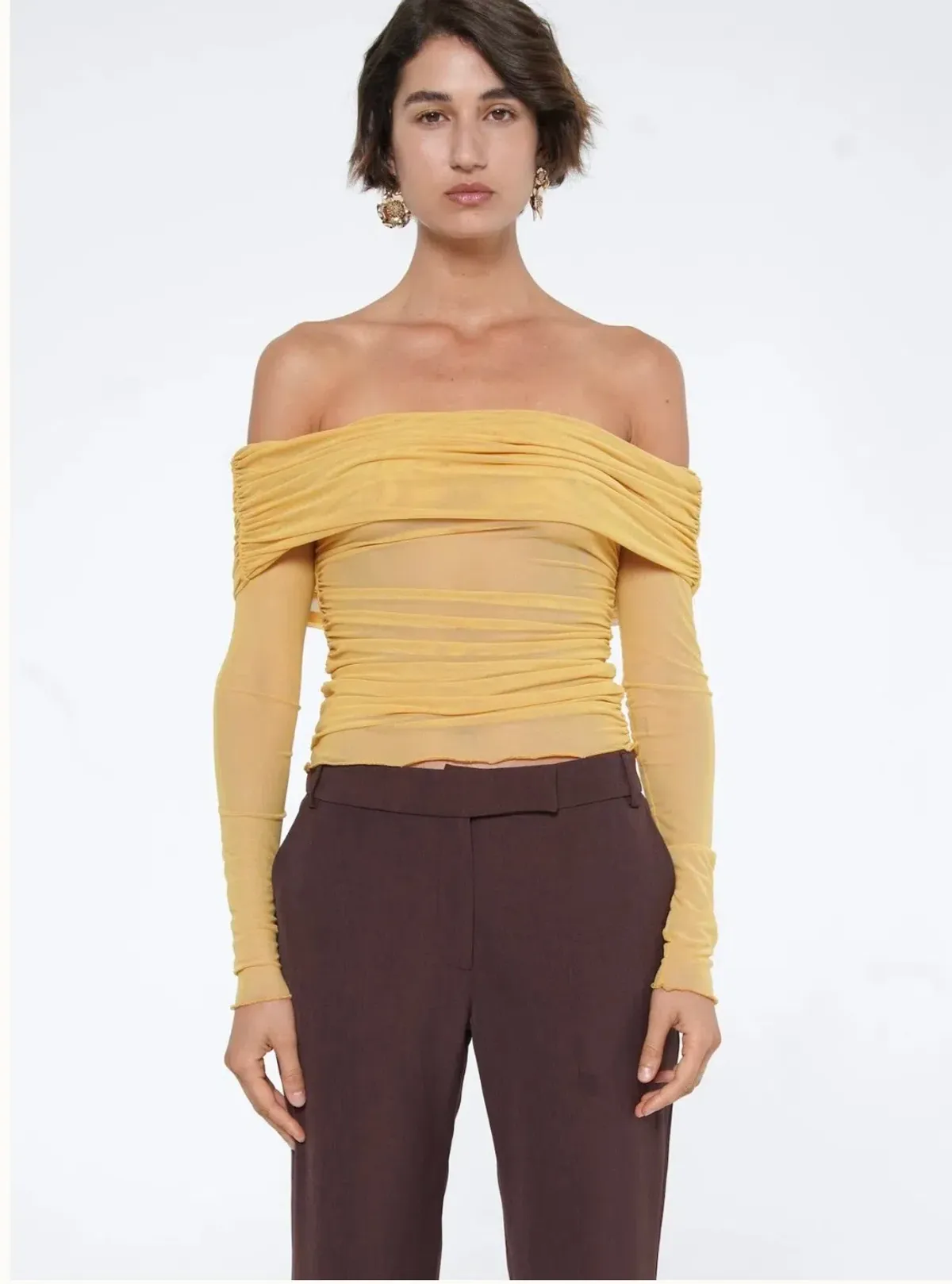 Benni Yasmin Off Shoulder Top Mustard Size 10 - Image 1