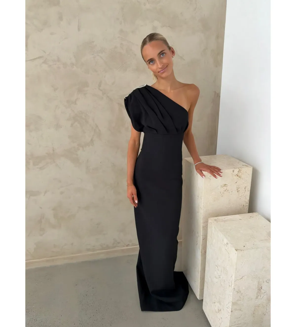Rachel Gilbert Winona Gown Black Size 2 / AU 10 - Image 3