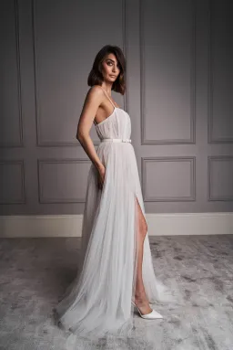 Leah Da Gloria Harley Gown White Size 10 for rent on The Volte - image 2