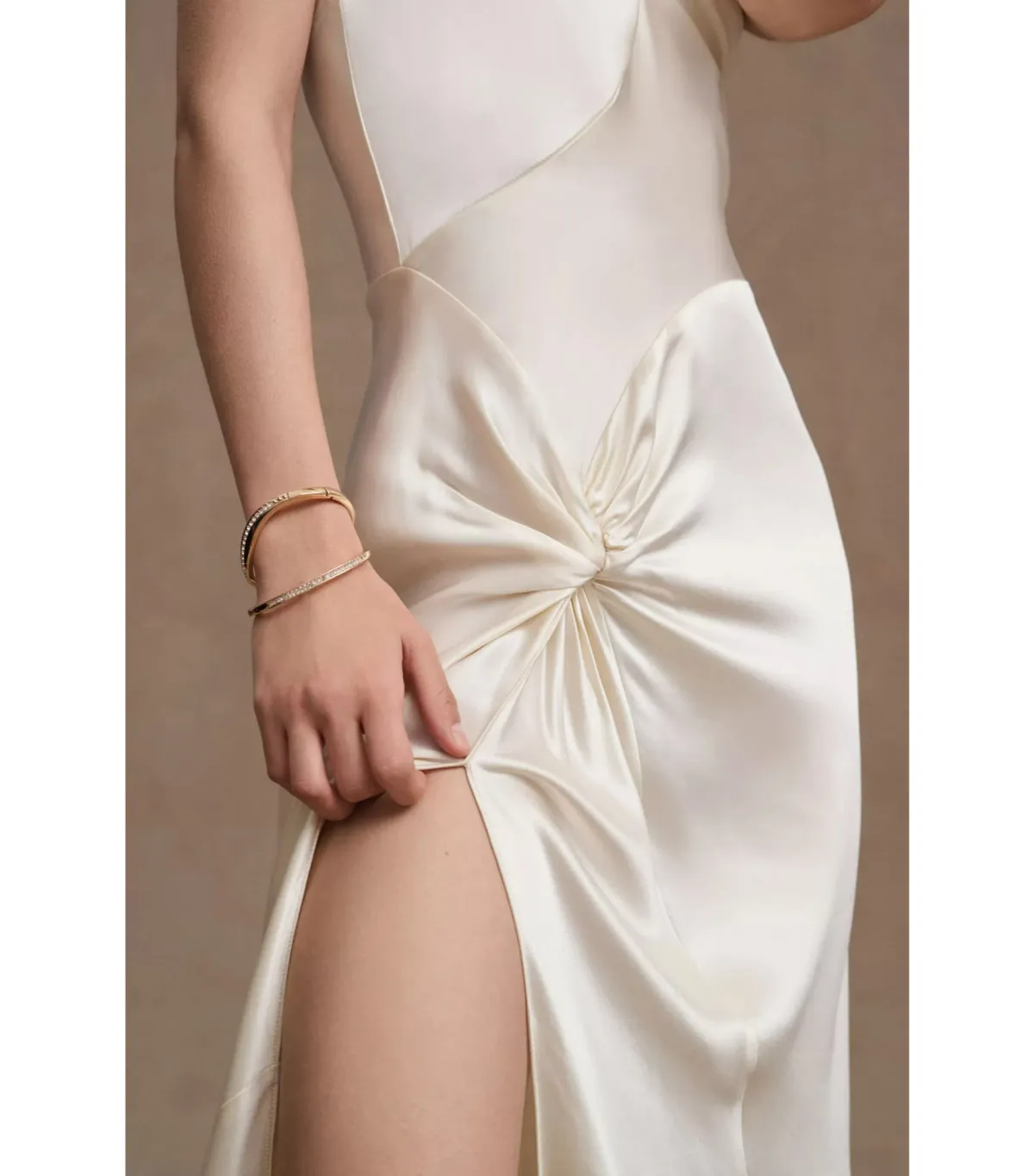 Ronny Kobo Samra Satin Twist-Halter Column Gown Cream Size AU 12 - Image 4