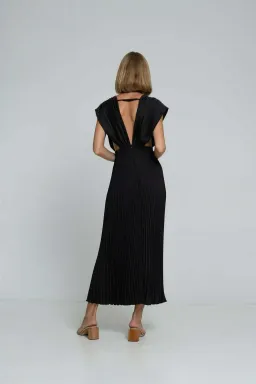 L'idee Gala Gown Black Size 8 for rent on The Volte - image 2