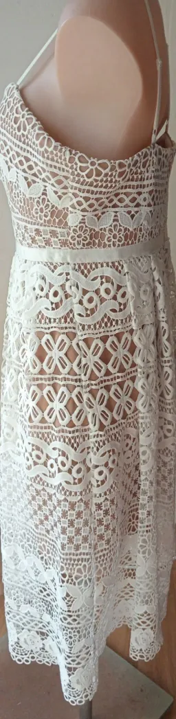 Wayne Cooper White Lace Dress White Size AU 14 for rent on The Volte - image 6