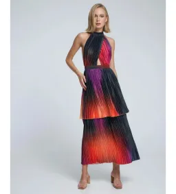 L’Idee Magnifique Gown Fire Size 8 for rent on The Volte - image 1