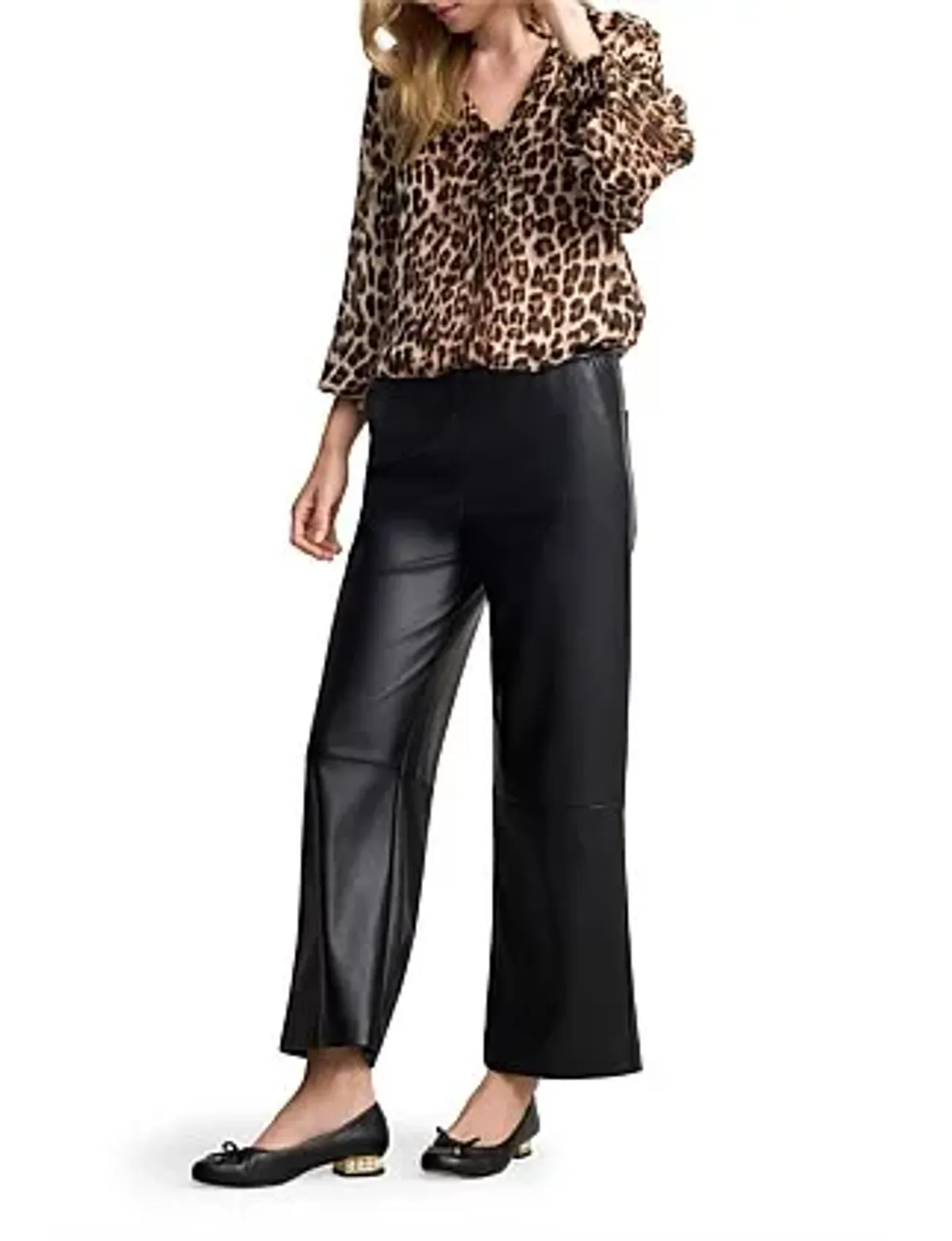 Blue Illusion Faux Leather Cropped Pants in Black Size 8/XS - Image 7