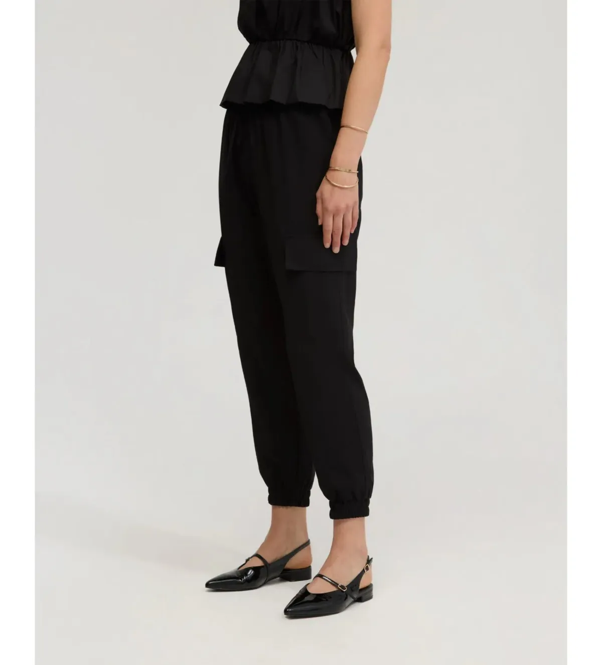 Oxford Minty Cargo Pants Black Size 8 - Image 3