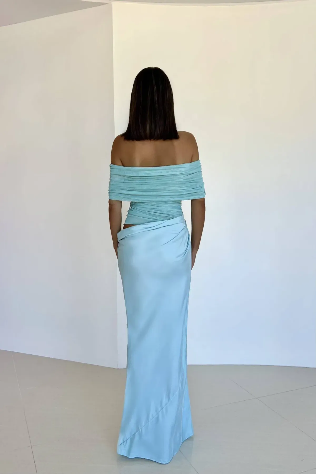 Benni Nico Off Shoulder Maxi Blue Size 6 - Image 3