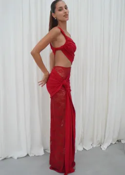 Deconduarte RTW Berry Paradiso Red Lace Maxi Size 6 for rent on The Volte - image 5