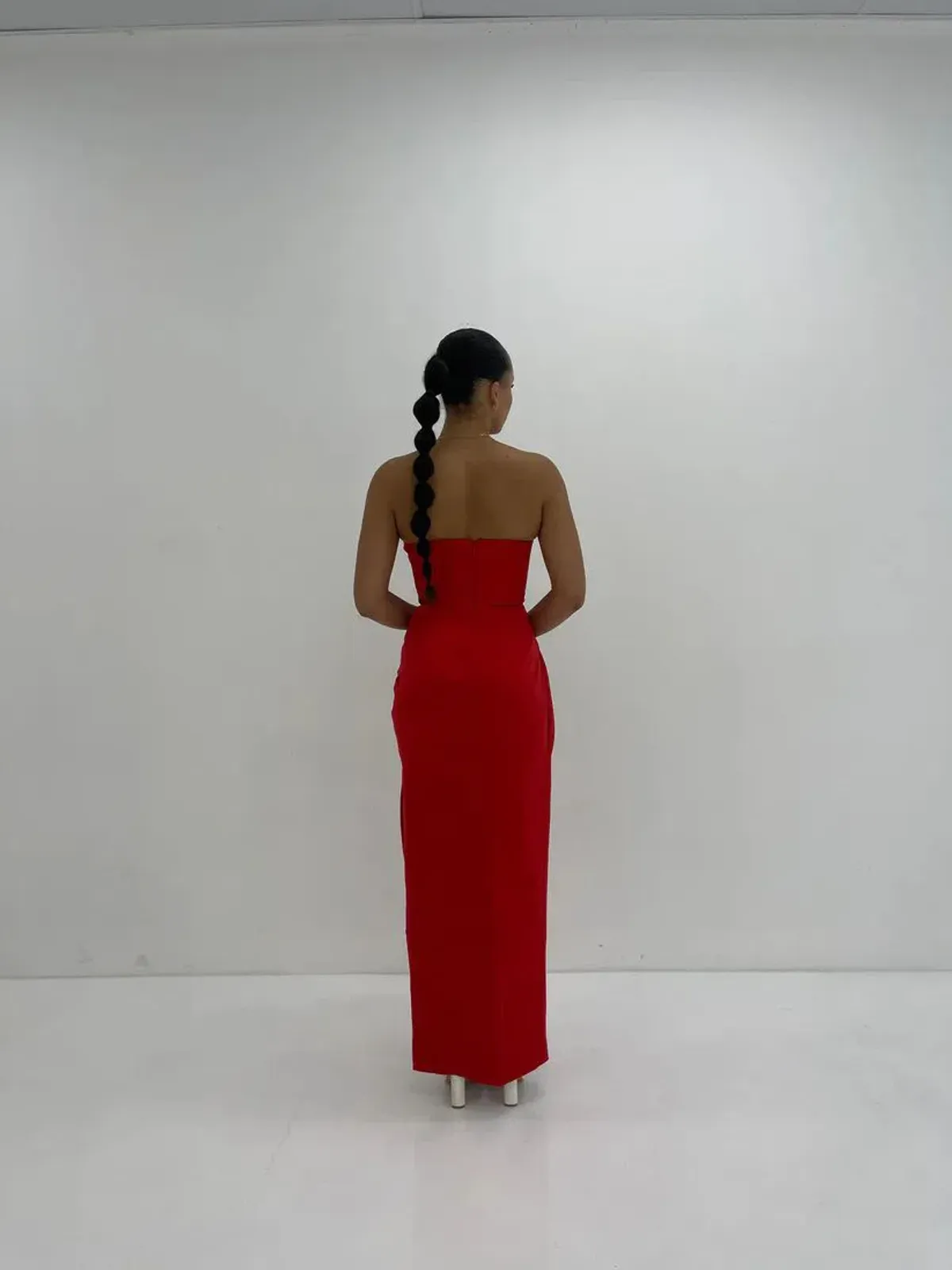 House of CB Adrienne Satin Strapless Gown in Scarlett Size S/AU8 - Image 2