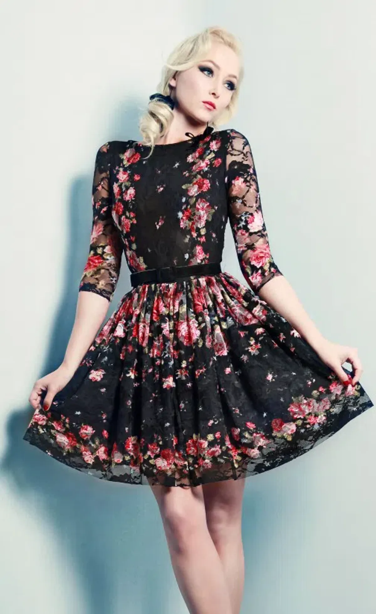 Wheels & Dollbaby French Holiday Floral Lace Dress in Black Size AU10/M - Image 2